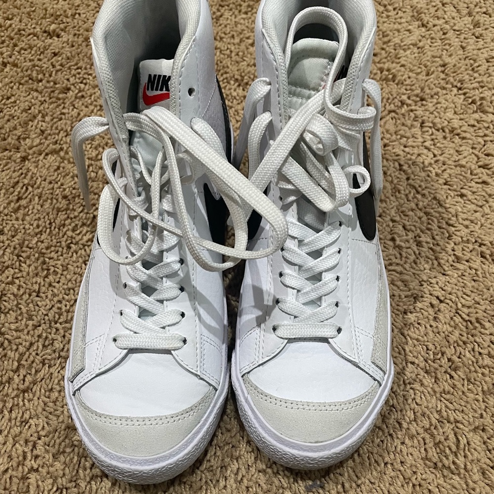 Nike Blazer Grade school 4